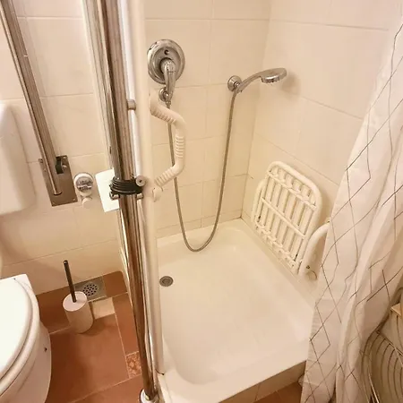 Spacious Apartman
