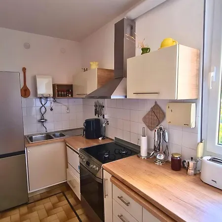Spacious Apartman